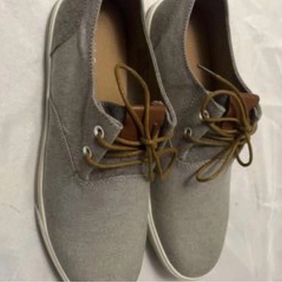 Men’s 
Shoes 
size 9 Wide 
Mountain Creek - Picture 9 of 16